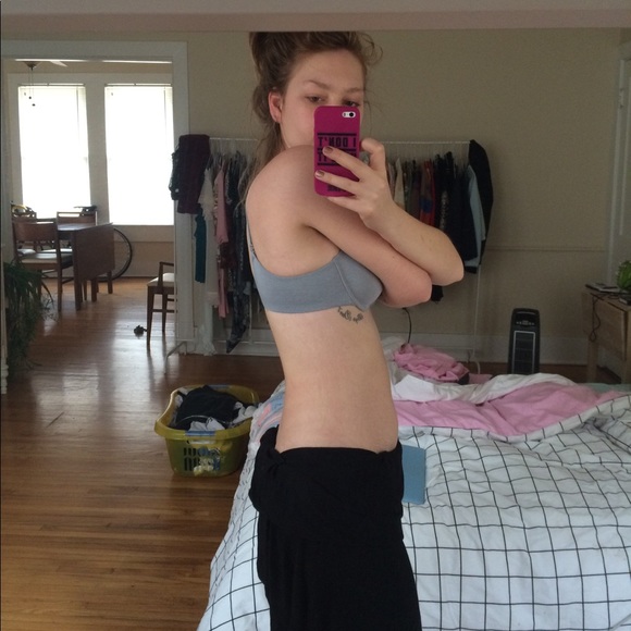 Victoria's Secret "Uplift Semi Demi" 32A Bra - Picture 8 of 8